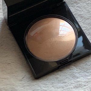 Laura Mercier Matte Radiance Baked Powder HIGHLIGH